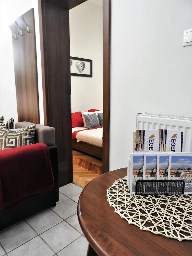 Nora Studio Apartman - Eger Apartment