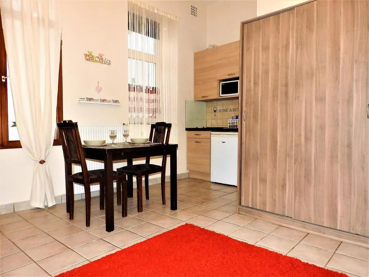 Nora Studio Apartman - Eger Apartment