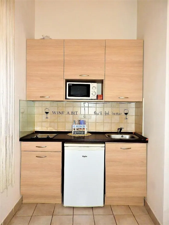Nora Studio Apartman - Eger Apartment Hungary